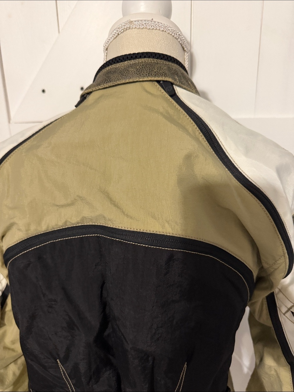 Women’s Harley-Davidson Riding Jacket - Picture 10 of 10